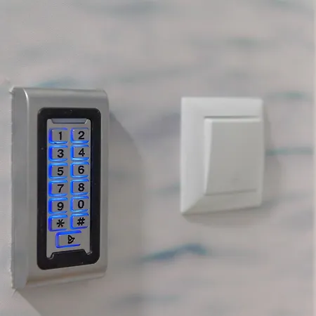 Poluotok 2 Ζαντάρ