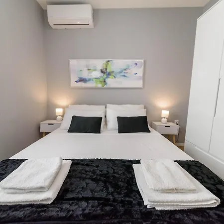 Poluotok 2 Apartman *