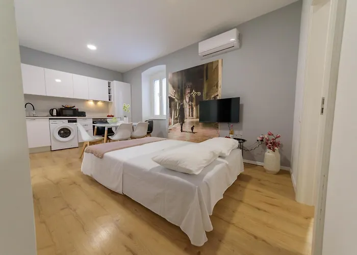 Poluotok 2 Apartment Zadar