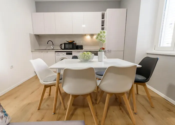 Poluotok 2 Apartment